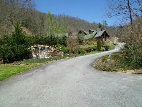 335 Garnet Rd, Sylva, NC 28779 photo 18