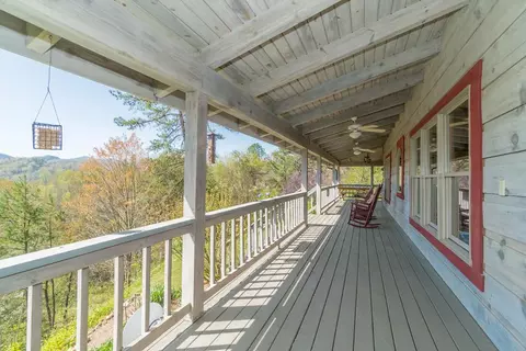 77 Potts Community Rd, Sylva, NC 28779 photo 10