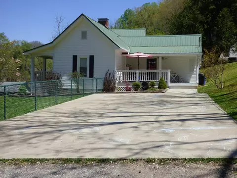 56 E Hemlock St, Dillsboro, NC 28725 photo 7
