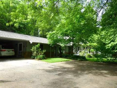 326 Mistletoe Ln, Sylva, NC 28779 photo 2