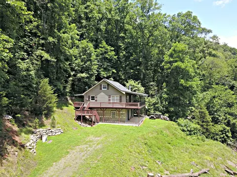 30 Crows Rst, Cullowhee, NC 28723 photo 1