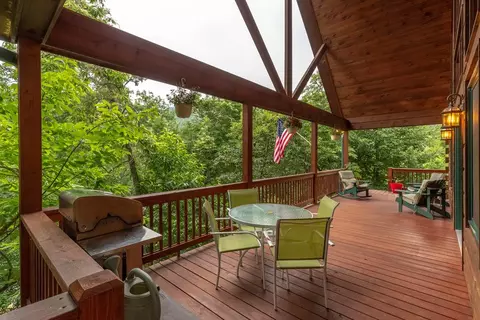 275 Timber Creek Cir, Sylva, NC 28779 photo 9