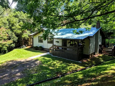 5 Maple St, Sylva, NC 28779 photo 3