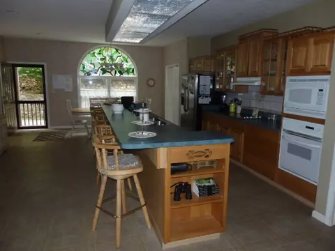 1064 Middle Ridge Rd, Sylva, NC 28779 photo 3