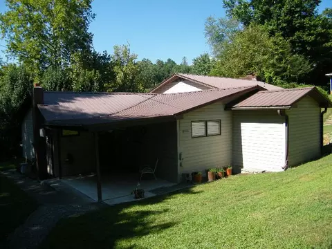 239 Macktown Rd, Sylva, NC 28779 photo 3