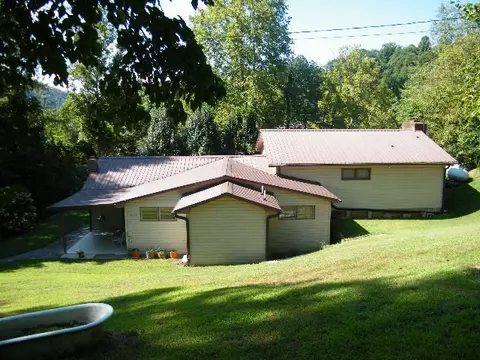 239 Macktown Rd, Sylva, NC 28779 photo 2