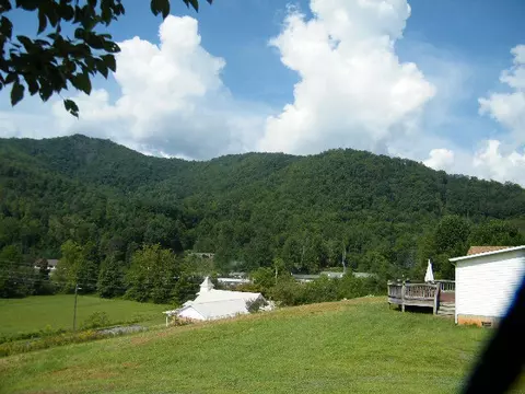 15 Promise Ct, Sylva, NC 28779 photo 2