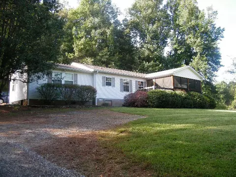 114 Capuchin Dr, Sylva, NC 28779 photo 2