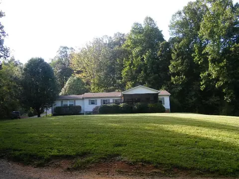 114 Capuchin Dr, Sylva, NC 28779 photo 3