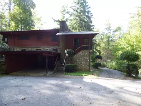 102 Teaberry, Cullowhee, NC 28723 photo 2