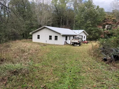 378 Moonlight Dr, Sylva, NC 28779 photo 1