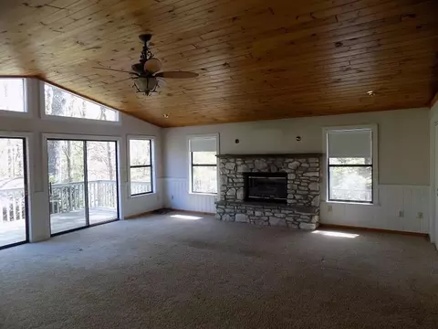 560 White Oak Dr, Murphy, NC 28906 photo 4