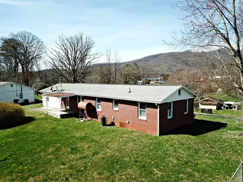 31 Astro Dr, Sylva, NC 28779 photo 7