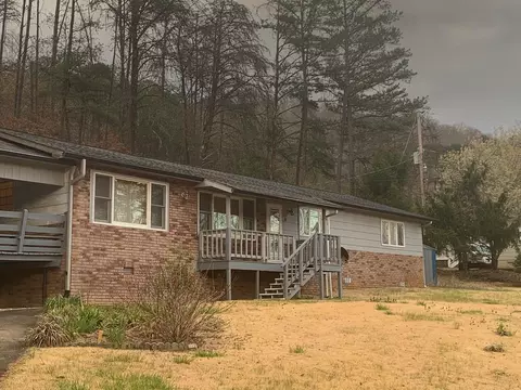 39 Pendleton Dr, Sylva, NC 28779 photo 1