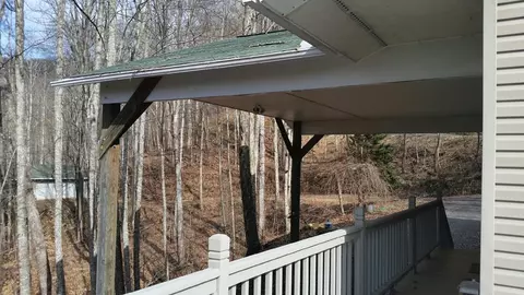 577 Scarlet Rdg, Sylva, NC 28779 photo 3
