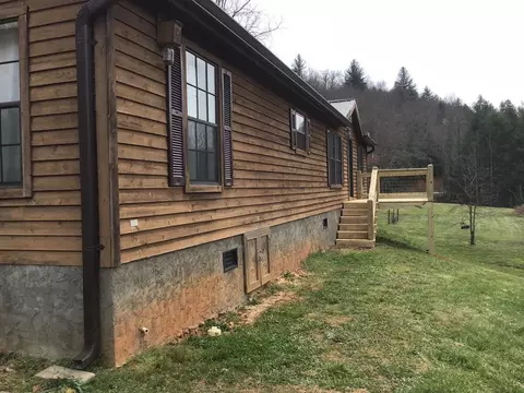 625 Sam Corn Rd, Otto, NC 28763 photo 5
