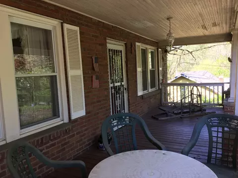 24 Hampton St, Sylva, NC 28779 photo 2