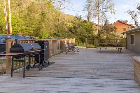 359 Edgewater Rd, Cullowhee, NC 28723 photo 2