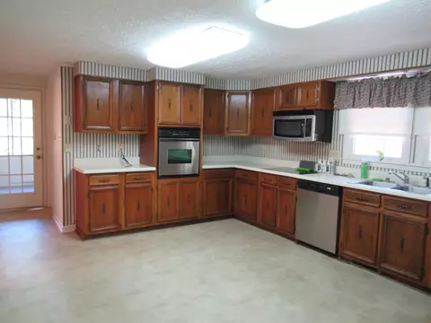 267 Brookside Dr, Franklin, NC 28734 photo 4