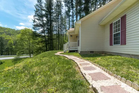 33 Forest Valley Rd, Sylva, NC 28779 photo 16