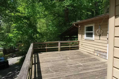 134 Walton Dr, Sylva, NC 28779 photo 4