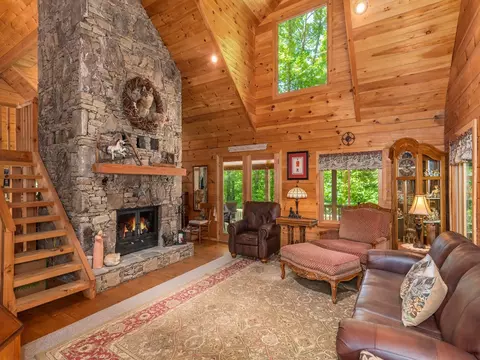 207 Meldaway Dr, Sylva, NC 28779 photo 4