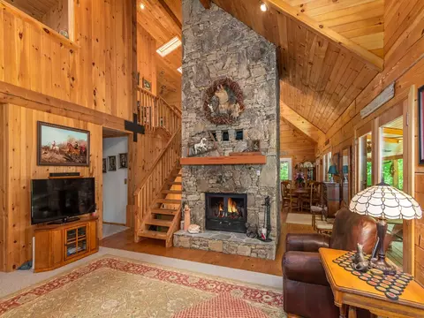 207 Meldaway Dr, Sylva, NC 28779 photo 5