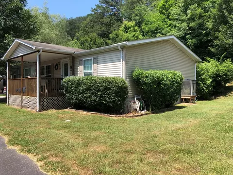 306 Chickamauga Cir, Sylva, NC 28779 photo 3