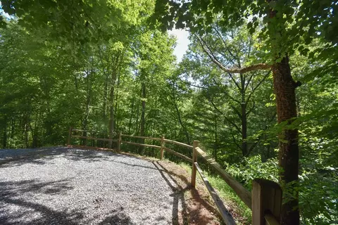 91 Limestone Dr, Franklin, NC 28734 photo 5