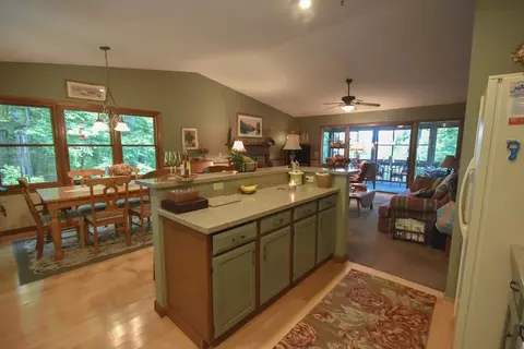 115 Timber Ln, Franklin, NC 28734 photo 8