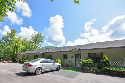 514 Oak Creek Rd # B, Franklin, NC 28734 photo 3