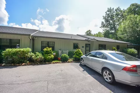 514 Oak Creek Rd # B, Franklin, NC 28734 photo 2