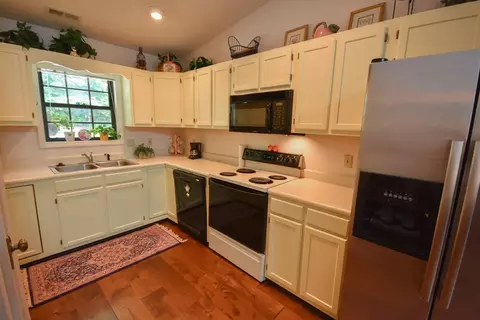 514 Oak Creek Rd # B, Franklin, NC 28734 photo 4