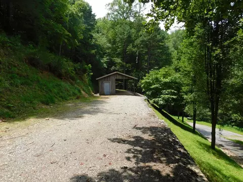 125 Shallotte Rdg, Sylva, NC 28779 photo 4