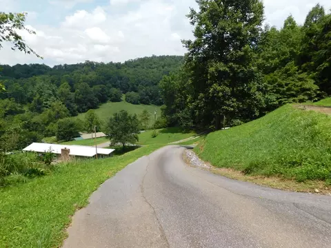125 Shallotte Rdg, Sylva, NC 28779 photo 7