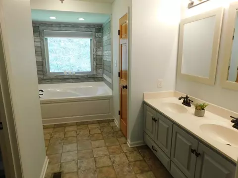 125 Shallotte Rdg, Sylva, NC 28779 photo 14