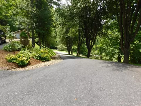 125 Shallotte Rdg, Sylva, NC 28779 photo 5
