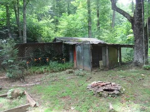 232 Enchanted Forest Dr, Sylva, NC 28779 photo 5