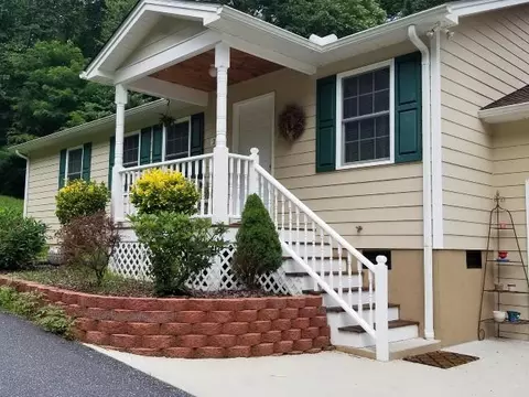 219 Cagle Br, Sylva, NC 28779 photo 1
