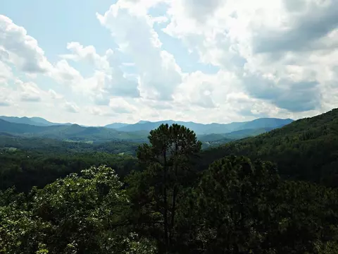 21 Hollywalk Trail, Sylva, NC 28789