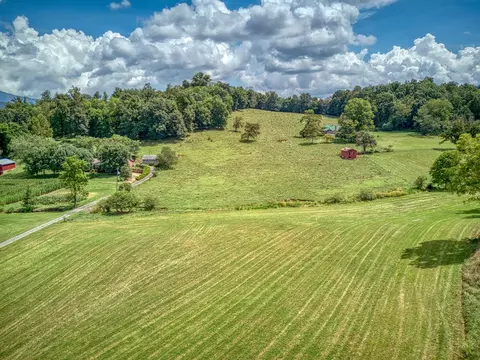 609 Caring Place Rd, Clyde, NC 28721 photo 24