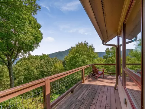 2960 Rosemount Rd, Sylva, NC 28779 photo 9