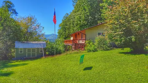 113 Alvin Deitz Rd, Sylva, NC 28779 photo 3