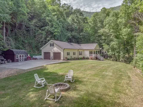 18 Timeless Trl, Sylva, NC 28779 photo 2