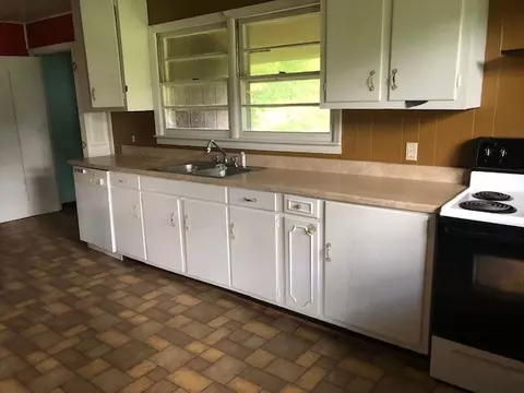 80 Astro Dr, Sylva, NC 28779 photo 4