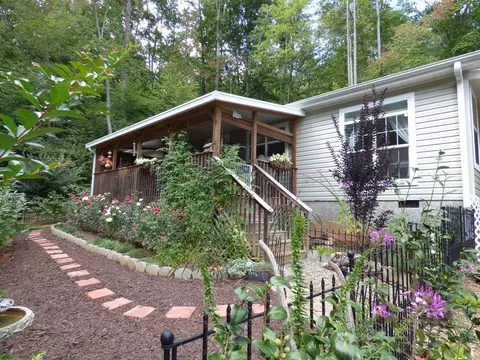 187 Cagle Branch Rd, Sylva, NC 28779 photo 1