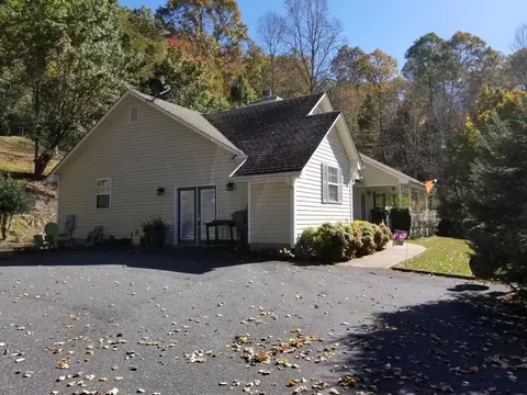 322 Beechwood, Sylva, NC 28779 photo 2