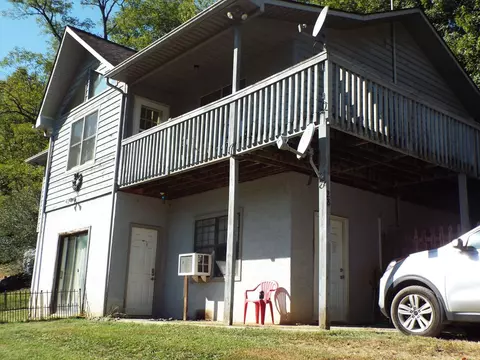 28 Brown Hollow Ln, Sylva, NC 28779 photo 2