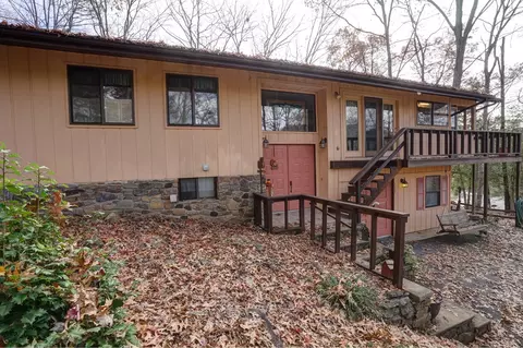 332 Rivercrest Dr, Sylva, NC 28779 photo 2