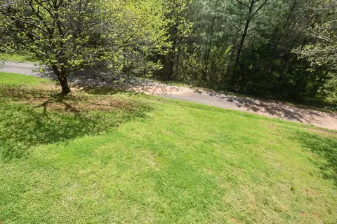 59 Cabin Rd, Franklin, NC 28734 photo 3
